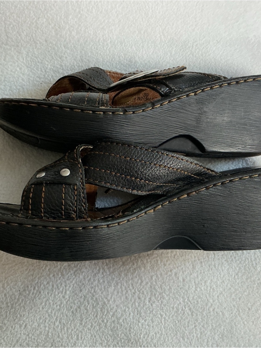 Born Black Leather Wedge Sandals Women's Size 7 EU 38 Slide Mules Buckle Studded - Picture 4 of 8